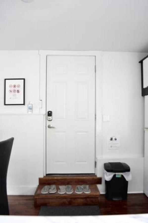Cozy 1 Bd Suite Centrally Located North Vancouver Exterior photo