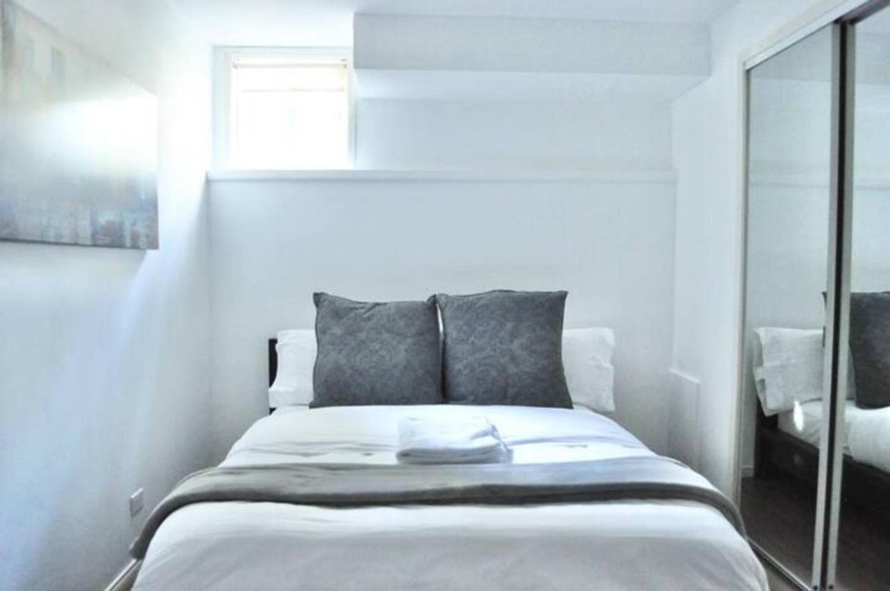 Cozy 1 Bd Suite Centrally Located North Vancouver Exterior photo